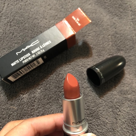 MAC Down To An Art - Picture 1 of 6